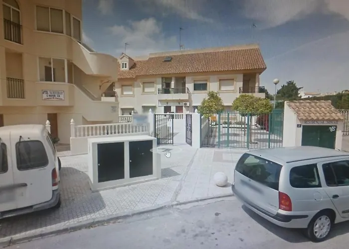 Apartamentos Rosi - 5-10 Minute Walk To La Zenia Beach, Sea View, Beach Bar, Cliff Walk, Shops, Paddys Point, Cabo Roig - Free Fast Fibre Optic Broadband, Free Parking, Tassimo Coffee Machine, Tv Firestick Compatible